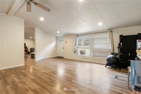 21809 34th Ave E, Spanaway, WA 98387 photo 4