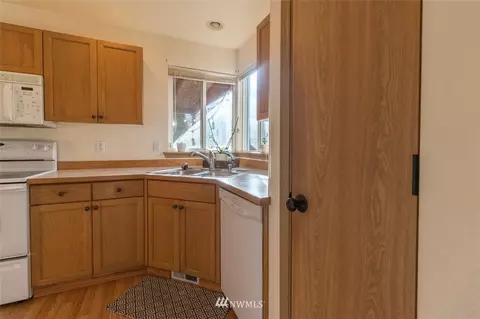 4002 230th Street Ct E, Spanaway, WA 98387 photo 9