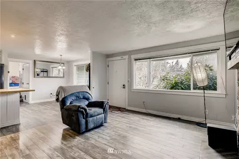 17427 20th Dr SE, Bothell, WA 98012 photo 2