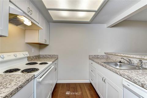 820 E Cady Rd #A202, Everett, WA 98203 photo 2