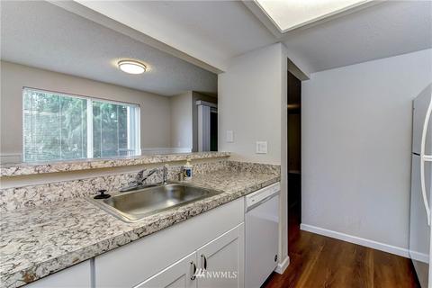 820 E Cady Rd #A202, Everett, WA 98203 photo 3