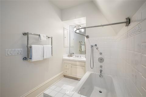 1010 36th Ave E, Seattle, WA 98112 photo 25
