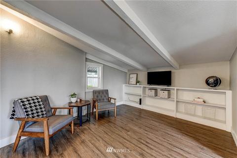 2419 8th St, Everett, WA 98201 photo 4