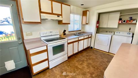 407 Calistoga St W, Orting, WA 98360 photo 11