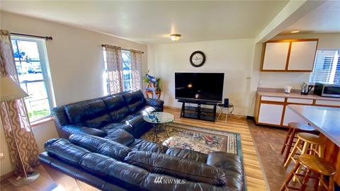 407 Calistoga St W, Orting, WA 98360 photo 6