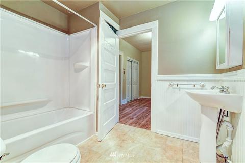 2323 Rockefeller Ave, Everett, WA 98201 photo 7