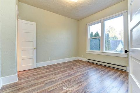 2323 Rockefeller Ave, Everett, WA 98201 photo 6