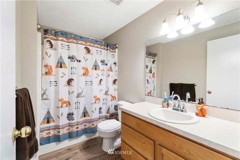 8411 203rd Street Ct E, Spanaway, WA 98387 photo 22