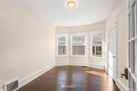 2014 E Cherry St, Seattle, WA 98122 photo 10