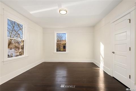 2014 E Cherry St, Seattle, WA 98122 photo 11
