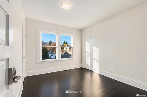 2014 E Cherry St, Seattle, WA 98122 photo 14