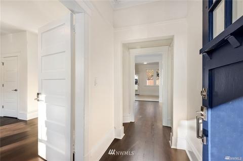 2014 E Cherry St, Seattle, WA 98122 photo 2