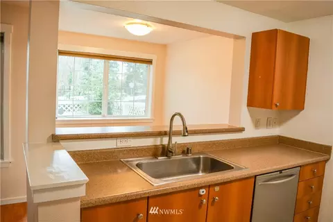 12404 E Gibson Rd #D104, Everett, WA 98204 photo 7