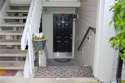 12404 E Gibson Rd #D104, Everett, WA 98204 photo 1