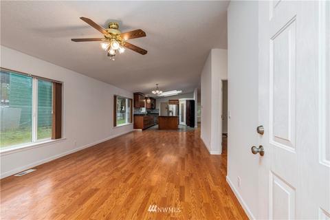22215 128th St E, Sumner, WA 98391 photo 3