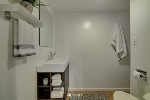 826 31st Ave E, Seattle, WA 98112 photo 23
