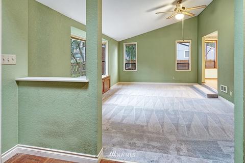 8017 24th Dr SE, Everett, WA 98203 photo 10