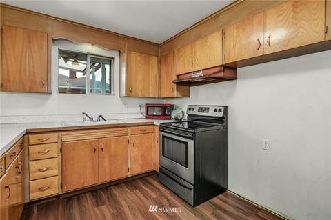 307 Skyline Dr, Everett, WA 98201 photo 10