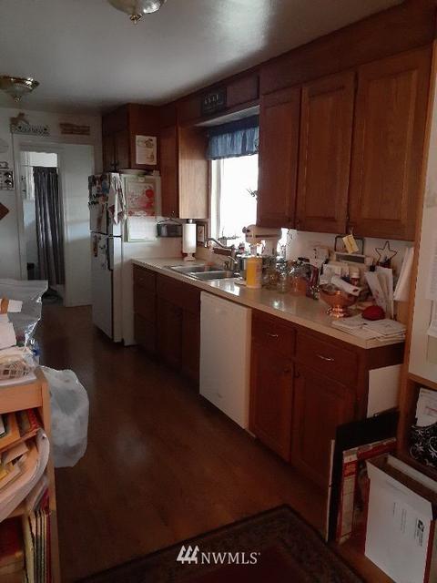 1069 Florence St, Enumclaw, WA 98022 photo 3
