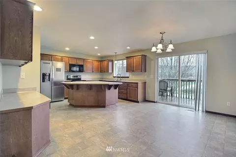 1007 Eagle Ave SW, Orting, WA 98360 photo 5