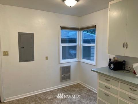 2721 Maple St, Longview, WA 98632 photo 9