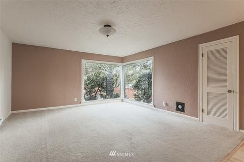 6710 Olympic Dr, Everett, WA 98203 photo 8