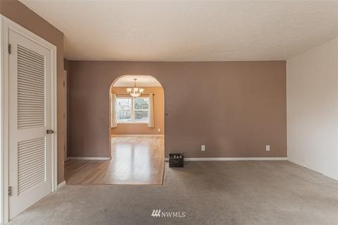 6710 Olympic Dr, Everett, WA 98203 photo 9