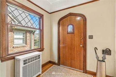 2505 20th Ave E, Seattle, WA 98112 photo 2