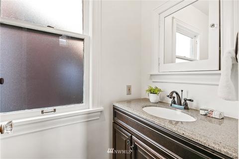 2505 20th Ave E, Seattle, WA 98112 photo 15