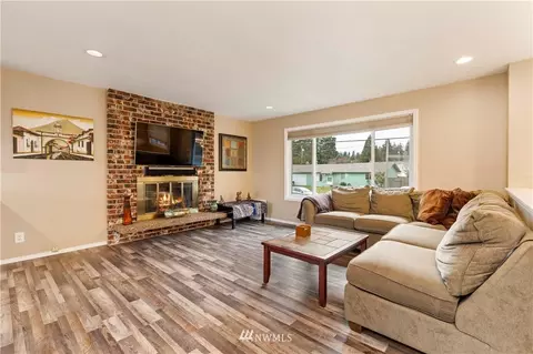 10801 38th Dr SE, Everett, WA 98208 photo 4