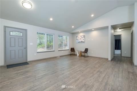 360 E Mclane Cove Dr, Grapeview, WA 98546 photo 3