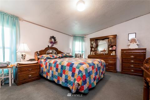4306 252nd Street Ct E, Spanaway, WA 98387 photo 18