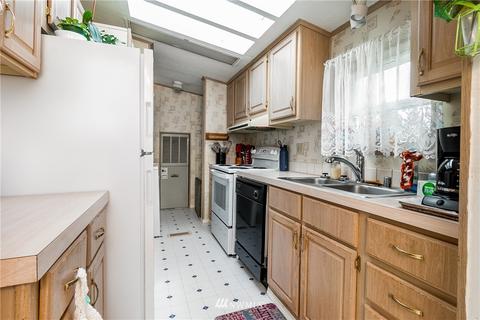 4306 252nd Street Ct E, Spanaway, WA 98387 photo 15