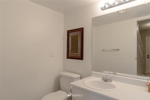 8823 Holly Dr #E204, Everett, WA 98208 photo 7