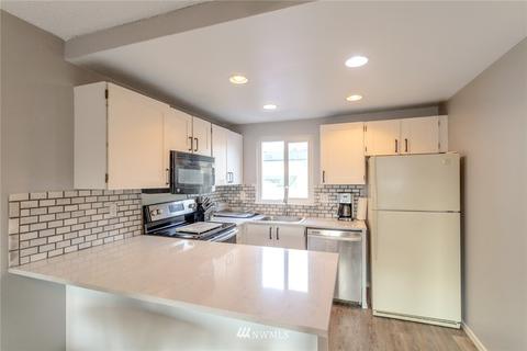 8823 Holly Dr #E204, Everett, WA 98208 photo 3