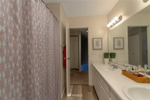 8823 Holly Dr #E204, Everett, WA 98208 photo 11