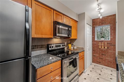 18930 Bothell Everett Hwy #H302, Bothell, WA 98012 photo 7