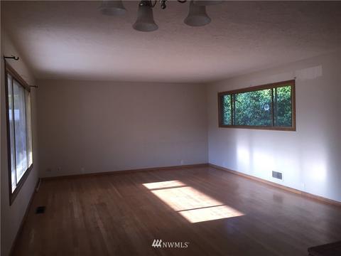 1139 18th Ave, Longview, WA 98632 photo 4