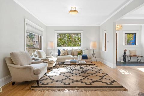 1714 E Thomas St, Seattle, WA 98112 photo 6