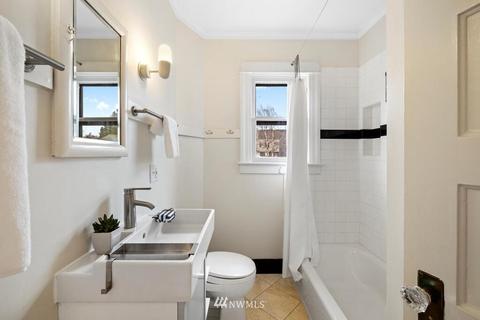 1714 E Thomas St, Seattle, WA 98112 photo 22