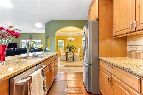 15525 148th Avenue Ct E, Orting, WA 98360 photo 9