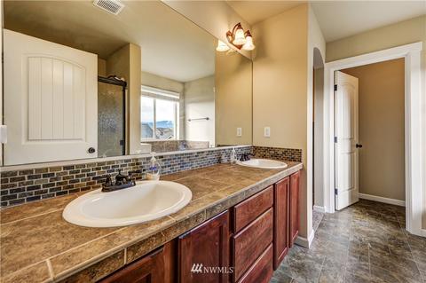 430 Petersen Dr E, Enumclaw, WA 98022 photo 16