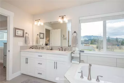 3389 Hansen St, Enumclaw, WA 98022 photo 20