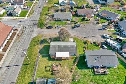 301 Leber Ct NW, Orting, WA 98360 photo 5