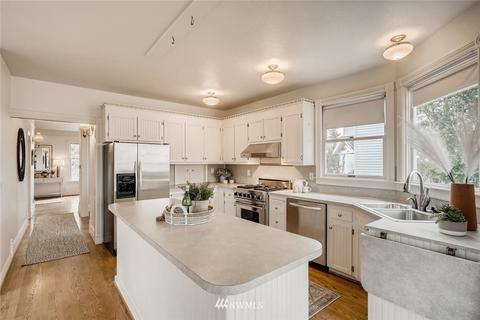 729 Main St, Edmonds, WA 98020 photo 8