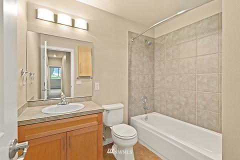 12012 NE 204th Pl #C102, Bothell, WA 98021 photo 17