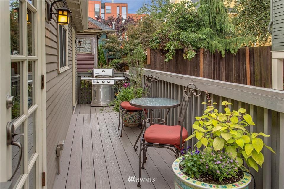  226 12th Ave E, Seattle, WA 98102 photo 20