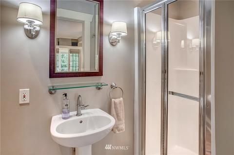 226 12th Ave E, Seattle, WA 98102 photo 13