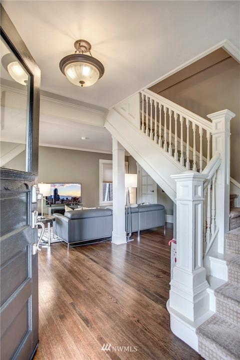 226 12th Ave E, Seattle, WA 98102 photo 3