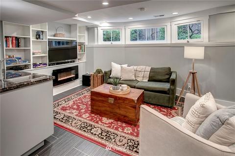 226 12th Ave E, Seattle, WA 98102 photo 26
